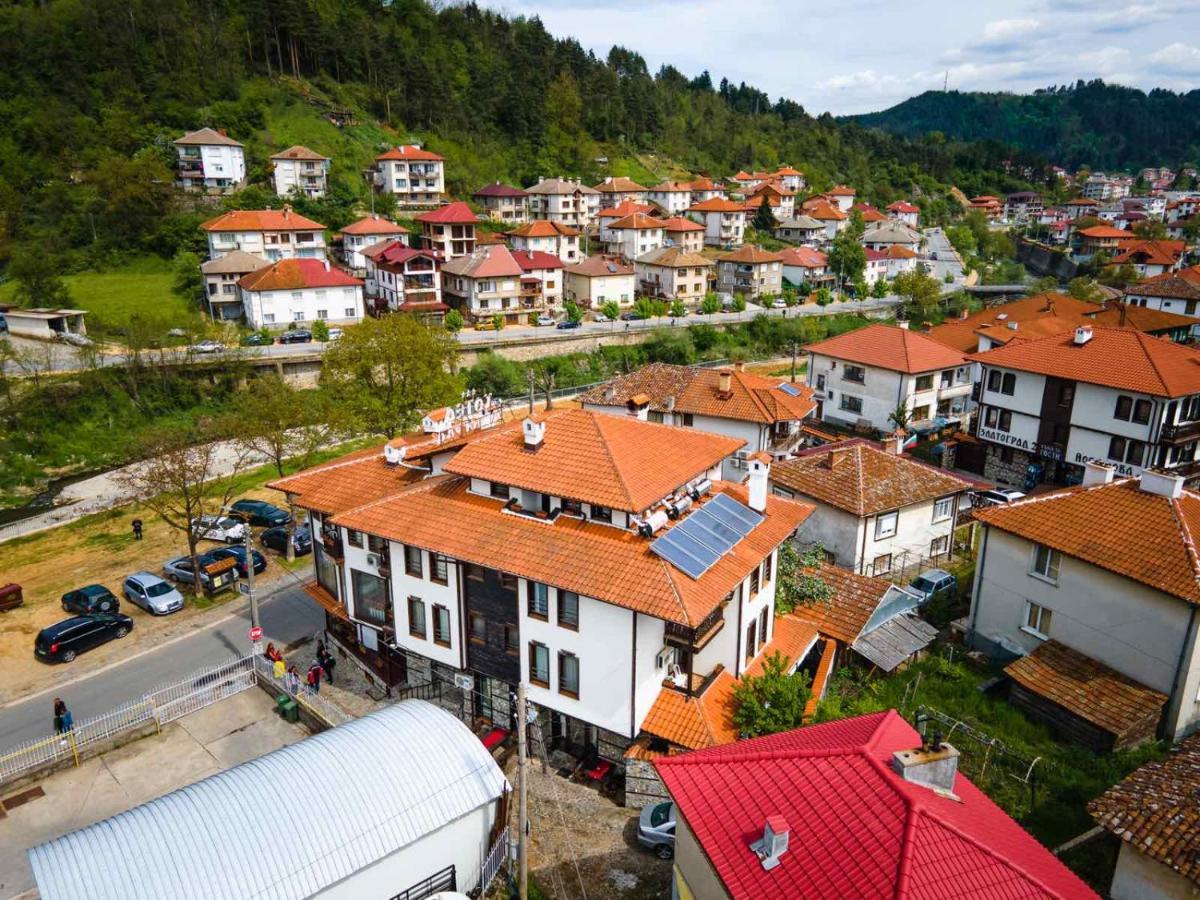 Семеен Хотел Златоград Exterior foto