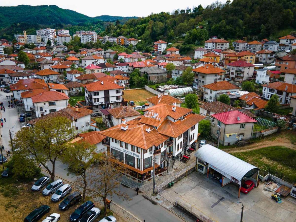 Семеен Хотел Златоград Exterior foto