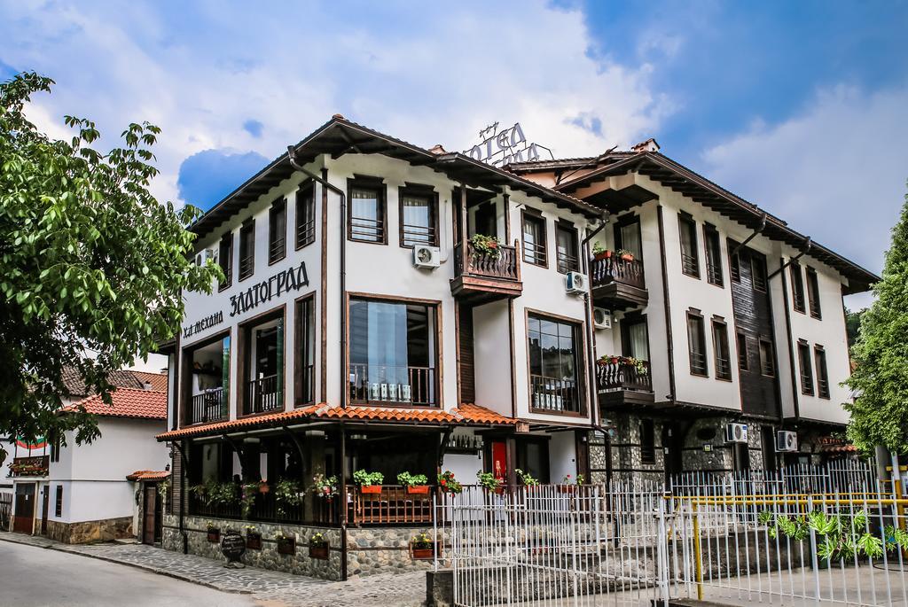 Семеен Хотел Златоград Exterior foto